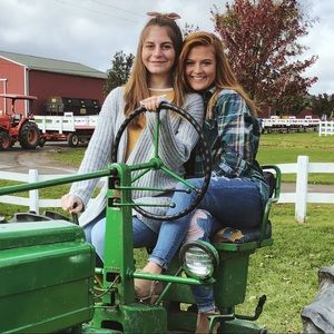 Meet your Posher, Brittney